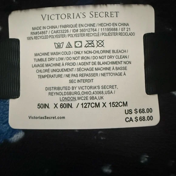 Victoria's Secret Starry Night Sherpa Blanket - Picture 3 of 4